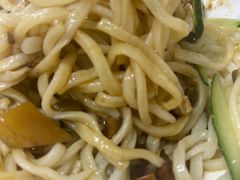 -宏利手擀面(宜山路店)