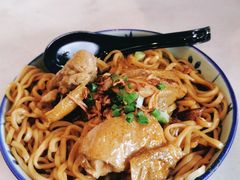黄金干咖喱鸡面-何九海南茶店(鬼仔巷店)