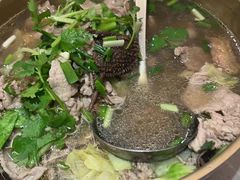 -川流不息·地道川菜·小龙虾(松东路店)