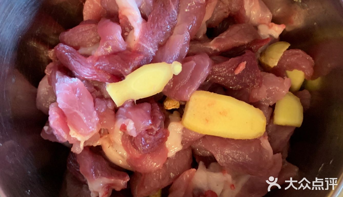花菜炒肉家常菜