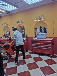 点击看大图 -Devilhands Barbershop男士理容店