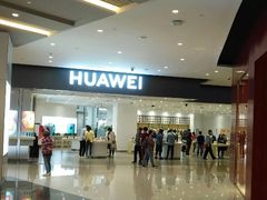 -华为授权体验店(中山公园来福士)