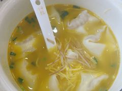 -笑来喜馄饨小笼工坊(通扬路店)