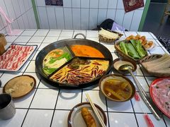 -巴卤社老火锅(财富店)