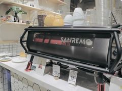-不正咖啡(万达尊店)