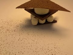 -The Georg(东华门店)