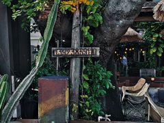 -城墙外BAR