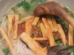 -百春原湖南牛肉粉(百联世纪店)