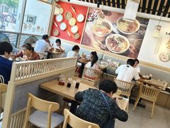 -佬钱湾仔(衣裳街店)