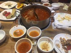 -蒙肥羊·酸汤潮牛·鲜牛肉火锅烤肉自助(岗顶店)