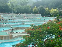 -十万大山布透温泉