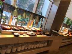 自助取餐区-长沙三景韦尔斯利酒店·Oval全日制餐厅自助餐