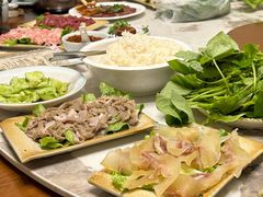 -周老三跷脚牛肉·全牛火锅(非遗传承店)