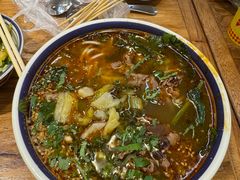 -云阿蛮云南生烫牛肉米线(奉贤路店)