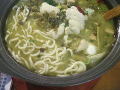 -周鱼小馆石锅酸菜鱼(活力汇店)