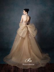 点击看大图 -Renee芮亦婚纱