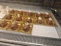 -四囍码头海鲜烧烤自助火锅(外滩南京东路悦荟广场店)