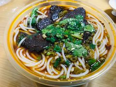 -湖南牛肉特色粉面(华屏路店)