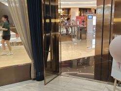 -苑苑vbeauty科技美容SPA