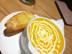 -LO CALCOW卡路力轻食主义餐厅(陆家嘴店)