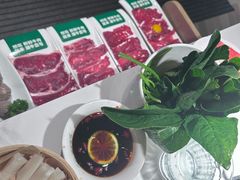 -潮牛壹号鲜牛肉火锅(世界城广场店)