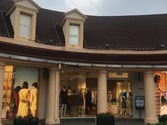 -COACH蔻驰(赛特奥特莱斯店)