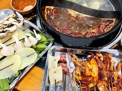 -灌县老妈砂锅串串香(万科红生活广场店)