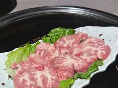 牛脑-伴山牛贵州黄牛肉火锅·苗疆非遗艺术餐厅(上海首店)