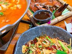 -老滇山寨•云南特色菜•地方菜•民族风情歌舞表演(金碧店)