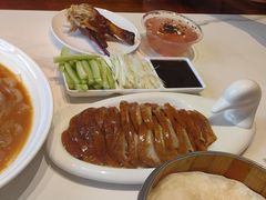 -梅利汴京烤鸭•开封豫菜地标店(东大街店)