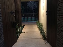 -三亚亚龙湾五号度假别墅酒店