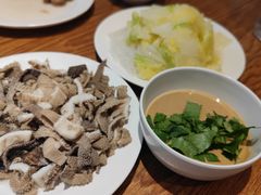 -清真吴记门钉肉饼·喜多利