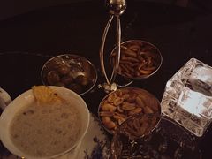 -LONG BAR 廊吧(外滩华尔道夫酒店)