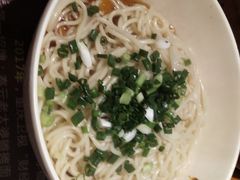 -呼啦面馆·头牌豌杂面(爱琴海店)