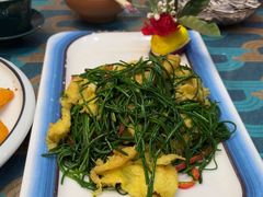 -三江源美食城