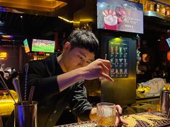 -啤客走廊