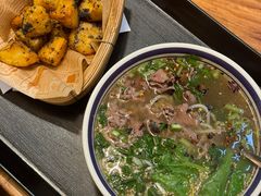 -云阿蛮云南生烫牛肉米线(奉贤路店)