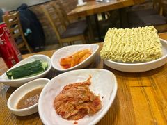 -喇喇排骨火锅·传统韩式脊骨汤(望京西园总店)