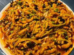 鱼香肉丝-小河盐帮·私家菜·烤鸭(三元桥·霄云路店)