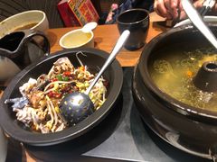 -云海肴·汽锅鸡·云南菜(天山百盛优客店)