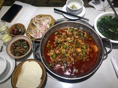 -盐井记·自贡美蛙鲜锅兔(中和店)