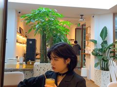 -Line 咖啡(石厦花园店)