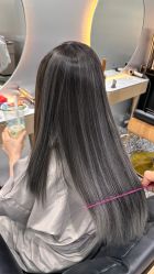 -Tloml salon