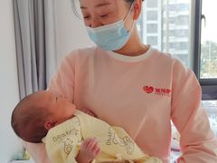 -苏州雏渐肥月嫂