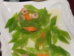 -老码头黑皮肘子锅包肉熏酱水饺(文政街店)