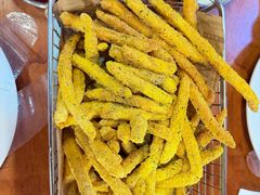 -BHC炸鸡(明洞总店)