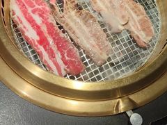 -铭牛烧肉·和牛海鲜自助(高新月牙湖店)