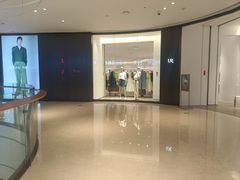 -URBAN REVIVO(上海中庚漫游城店)
