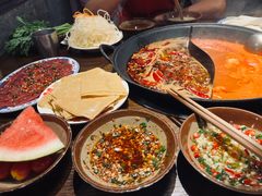 -萍姐火锅·公路夜市(武汉首店)