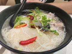 鸡腿肉米线-和平馆·地道港澳茶餐厅(西门口店)